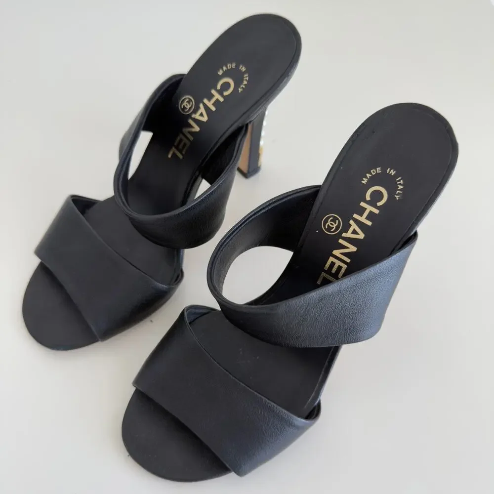 CHANEL‎ Pearl Heel Mules 35 1/2 Black Leather Double Strap Slide Heeled Sandals